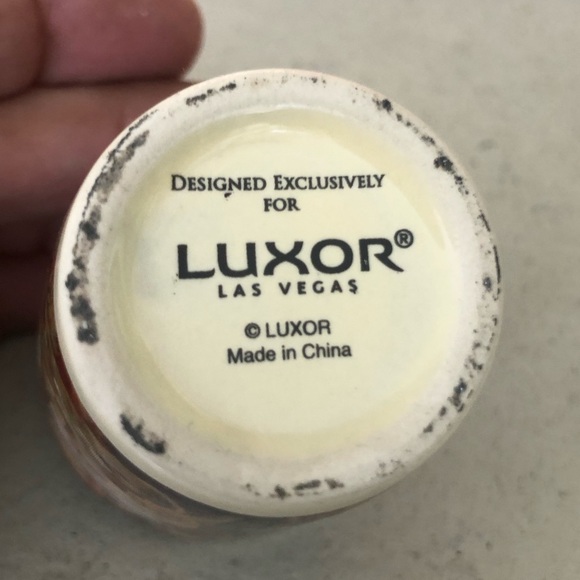 Las Vegas shot glasses set of 3 including Luxor hotel ceramic collectible - Picture 4 of 7